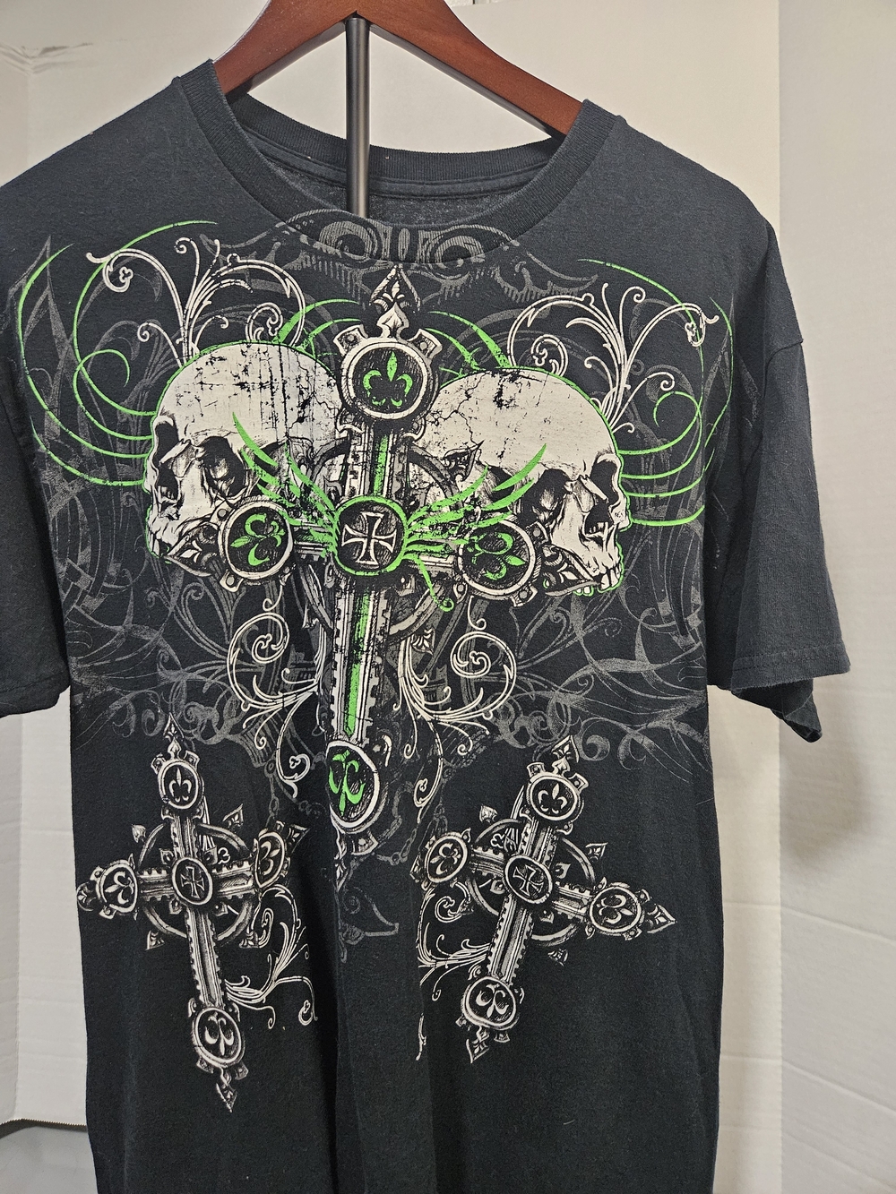 Graphic Skull Cross Short-Sleeve Tee - Black with Green Accents